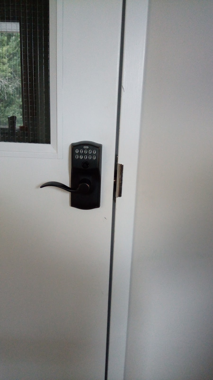 High Security Locksmiths | 51 Lake Dr N, Keswick, ON L4P 1A5, Canada | Phone: (905) 989-0512