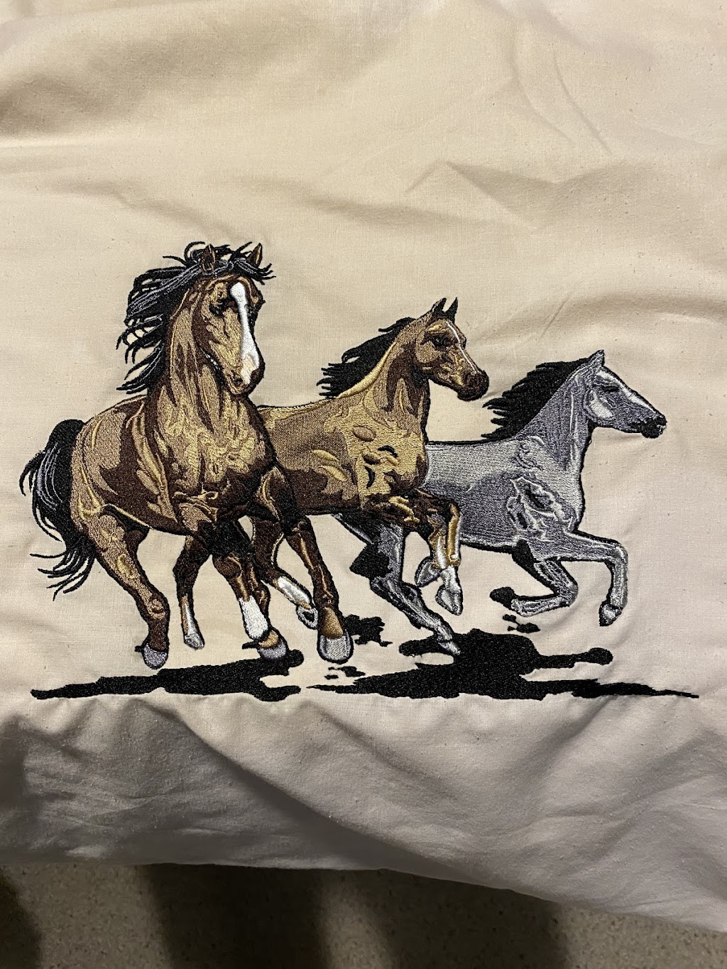 Dianess Embroidery | 326 Dufferin St, Fort Erie, ON L2A 2T9, Canada | Phone: (905) 658-2077