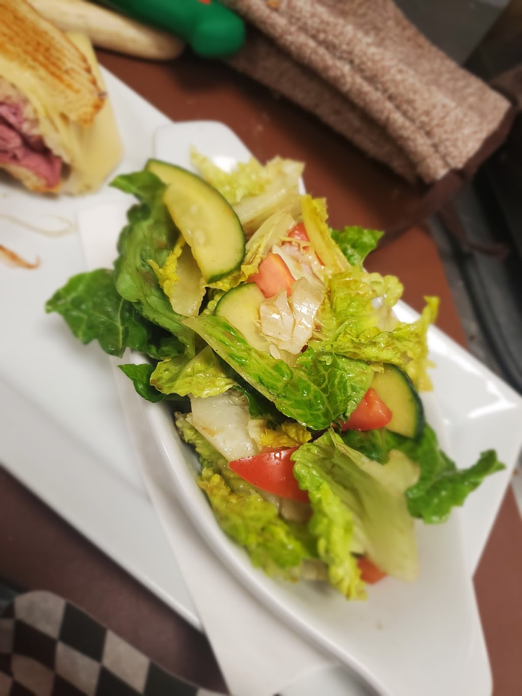 The Old Familiar | 29 Coldwater Rd, Coldwater, ON L0K 1E0, Canada | Phone: (705) 321-2482