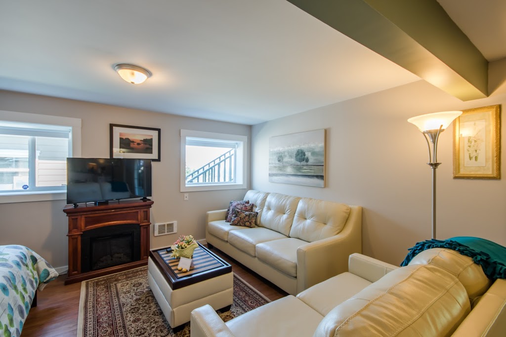 LADYSMITH OCEAN SUITES | 2-606 Farrell Rd, Ladysmith, BC V9C 1W9, Canada | Phone: (250) 924-0882