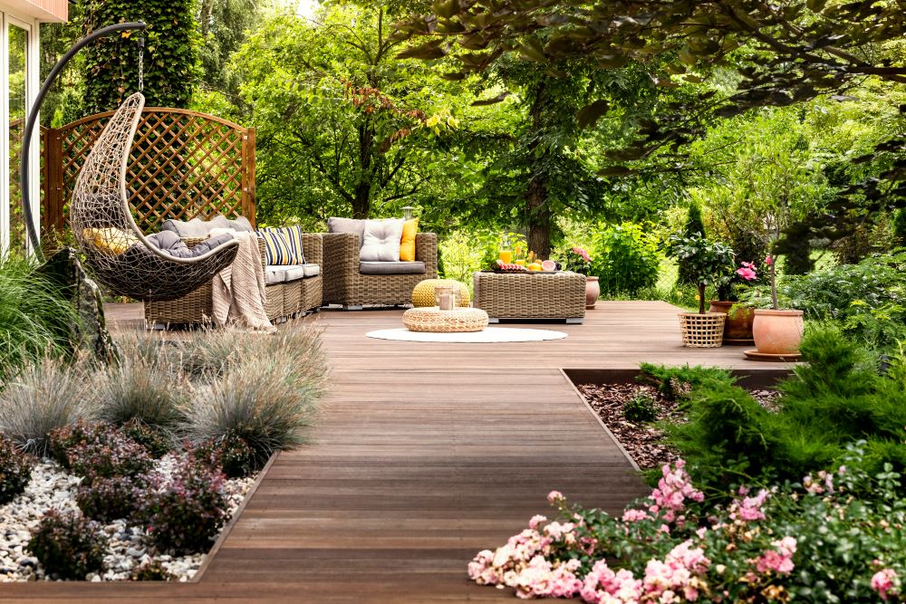 Victoria Gardener | 205 Kimta Rd Unit # 526, Victoria, BC V9A 6T5, Canada | Phone: (236) 777-4812