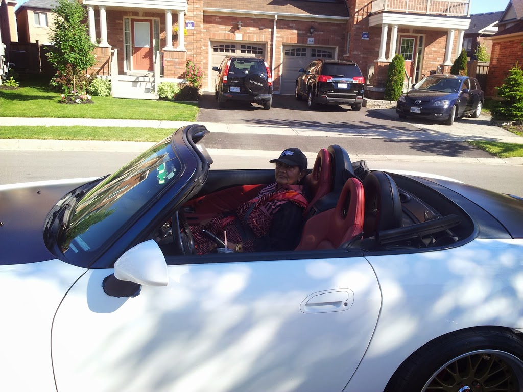 275 North Service Road Apartments | 275 N Service Rd, Mississauga, ON L5A 1A7, Canada | Phone: (888) 236-7767