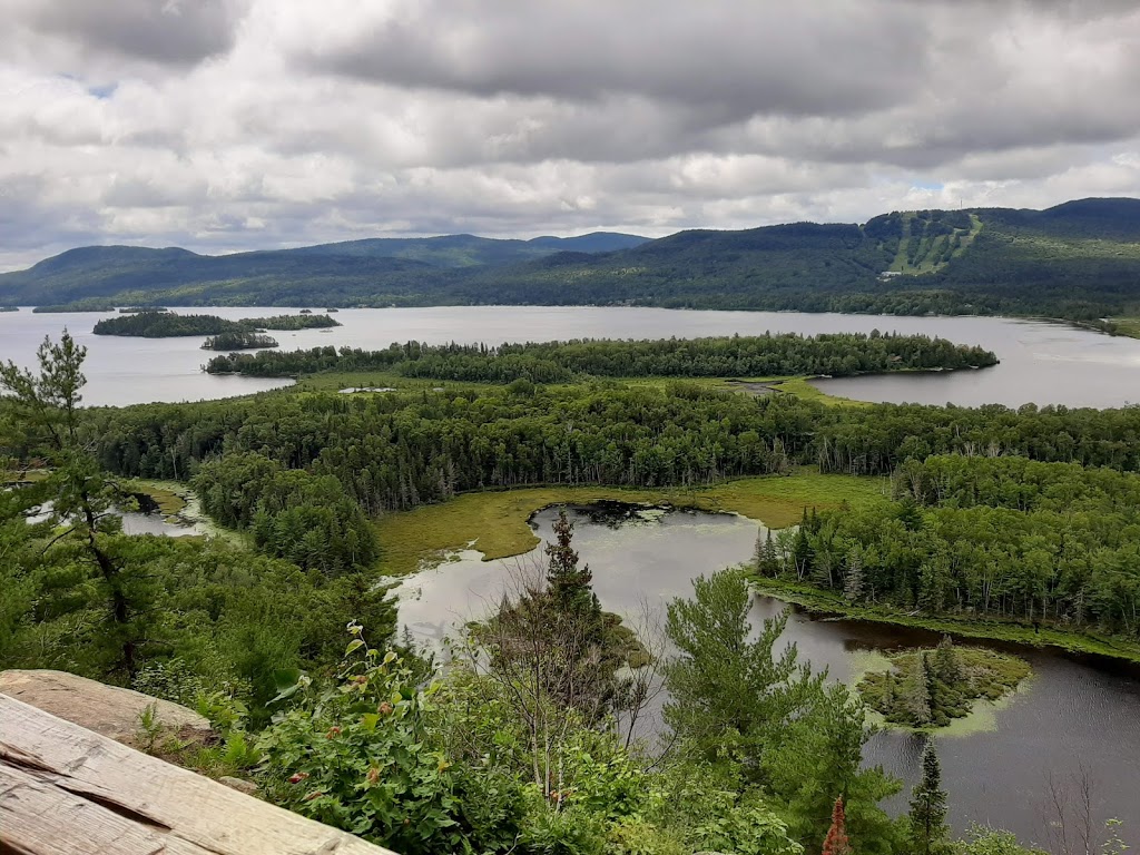 La Chouette Refuge at Mont-Sourire | Saint-Donat-de-Montcalm, QC J0T 2C0, Canada | Phone: (819) 424-2833