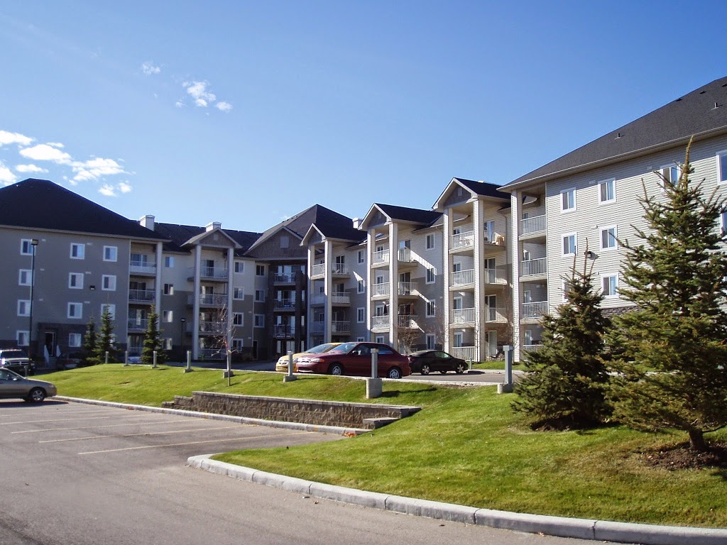 Somerset Pointe Apartment Homes | 7000 Somervale Ct SW, Calgary, AB T2Y 4M2, Canada | Phone: (403) 879-3143