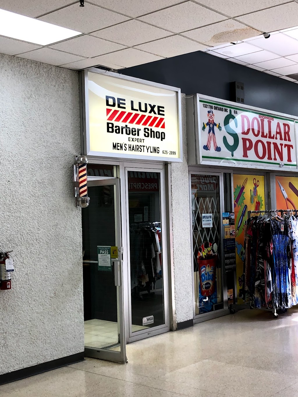 Deluxe Barbershop | 3415 Dixie Rd, Mississauga, ON L4Y 2B1, Canada | Phone: (905) 625-2099