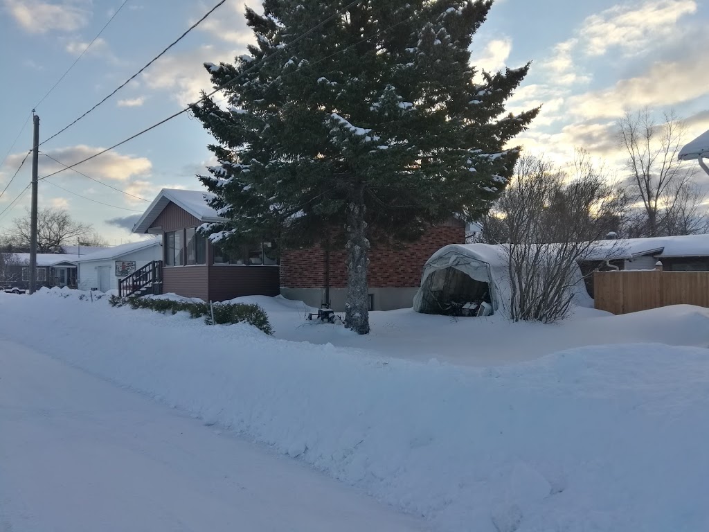 Mattys Park | Kahnawake, QC J0L 1B0, Canada | Phone: (450) 638-0500