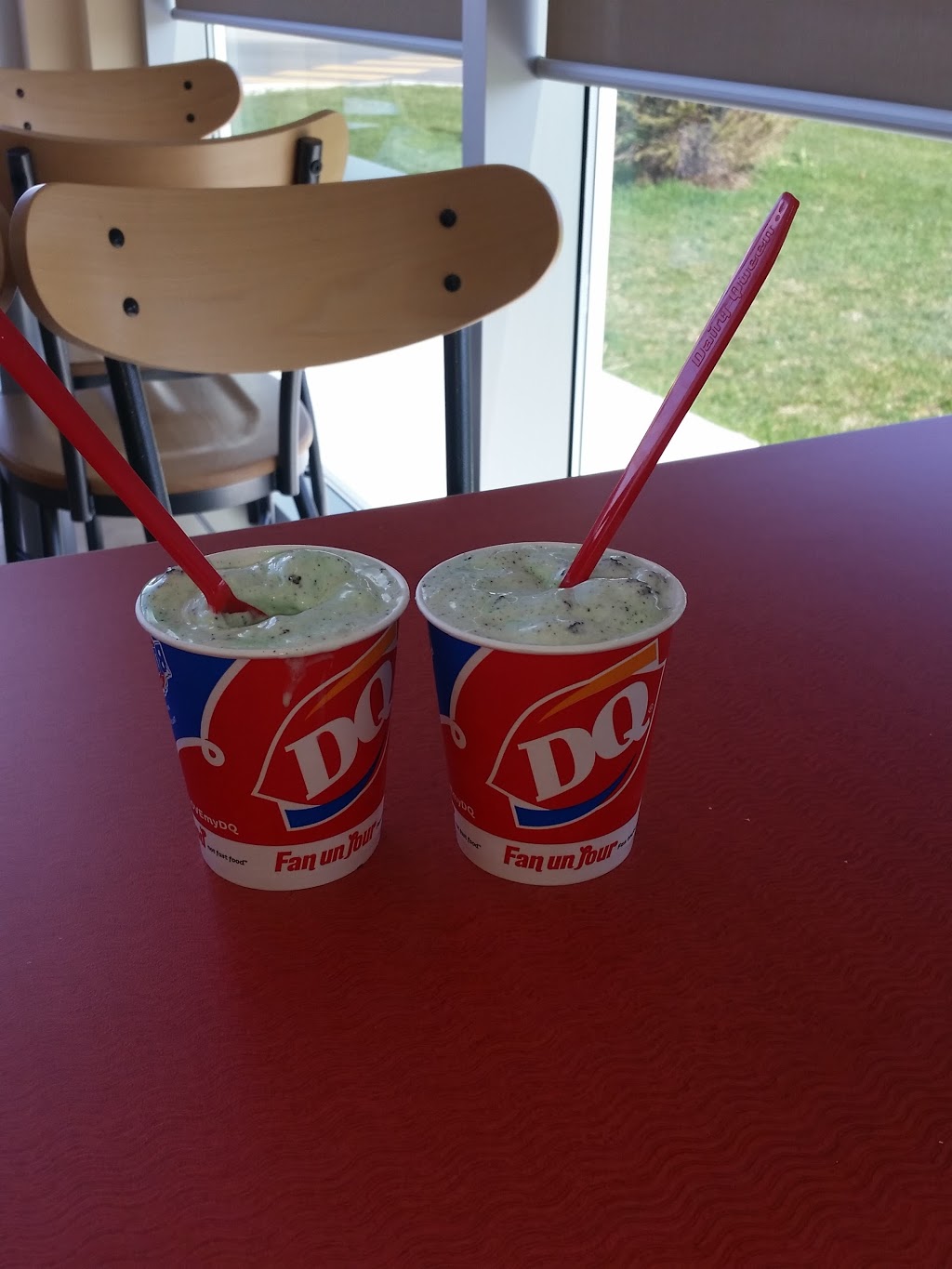 Dairy Queen (Treat) | 1015 Boulevard du Quartier Unit 10, Brossard, QC J4Z 0M8, Canada | Phone: (450) 443-3939