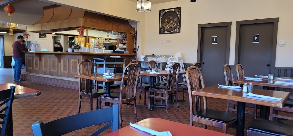New Star Restaurant | 601 Pembroke St E, Pembroke, ON K8A 3L7, Canada | Phone: (613) 732-2888