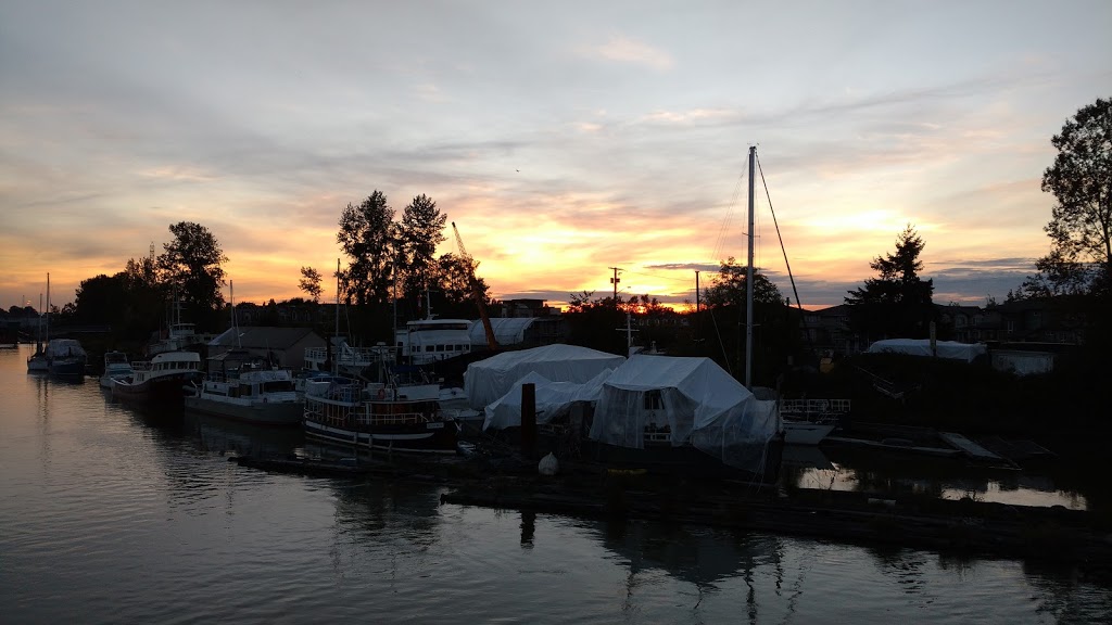 Old Schoolhouse Park | 518 Ewen Ave, New Westminster, BC V3M 5B1, Canada | Phone: (604) 521-3711