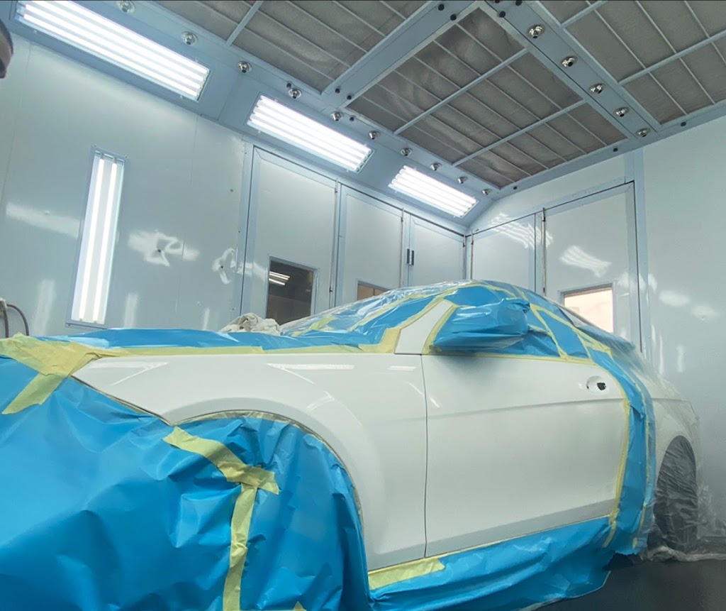 Auto Illusions inc | 66 Sheffield St, North York, ON M6M 3E8, Canada | Phone: (416) 636-3738