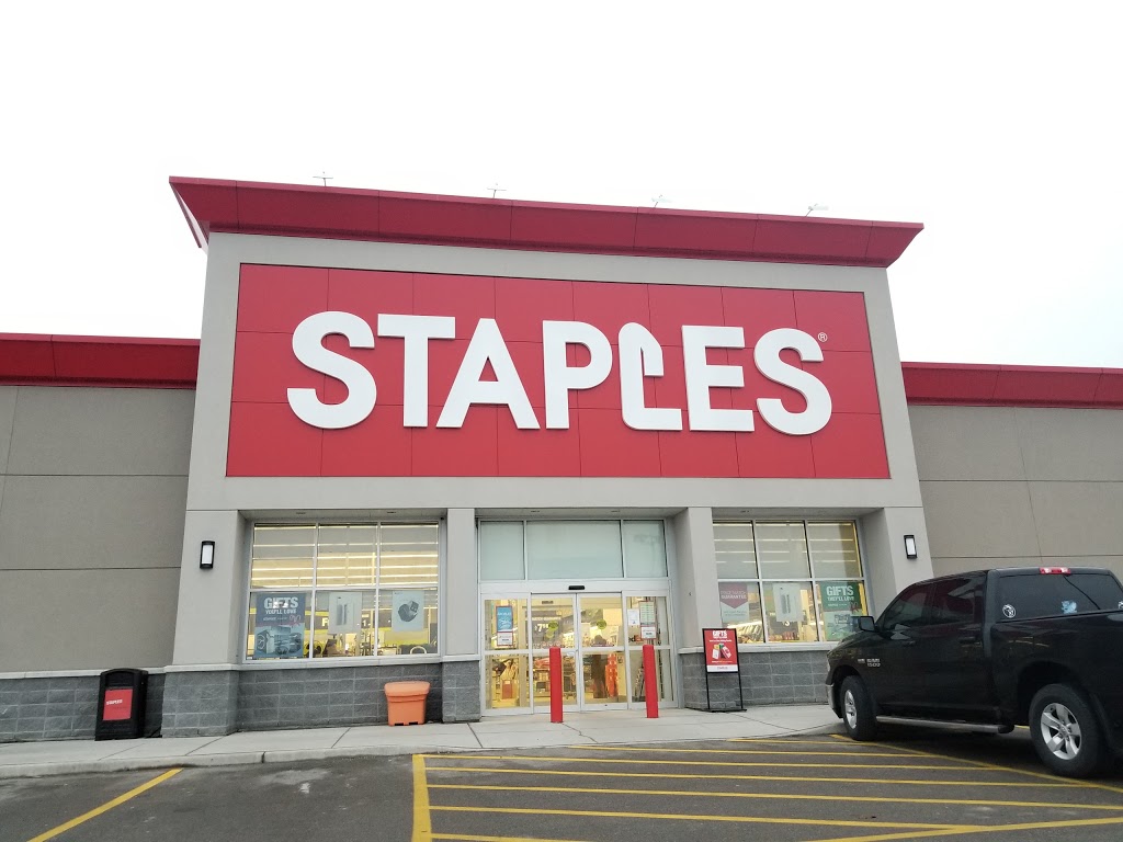 Staples | 788 St Clair St, Chatham-Kent, ON N7L 0E8, Canada | Phone: (519) 360-1344