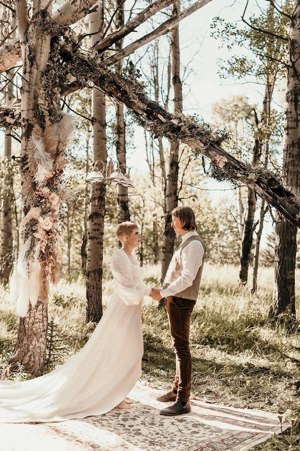 Roots and Roses | Cochrane Wedding Venue | 273039 Beaupre Creek Rd, Rocky View, AB T0M 2E0, Canada | Phone: (403) 818-7724