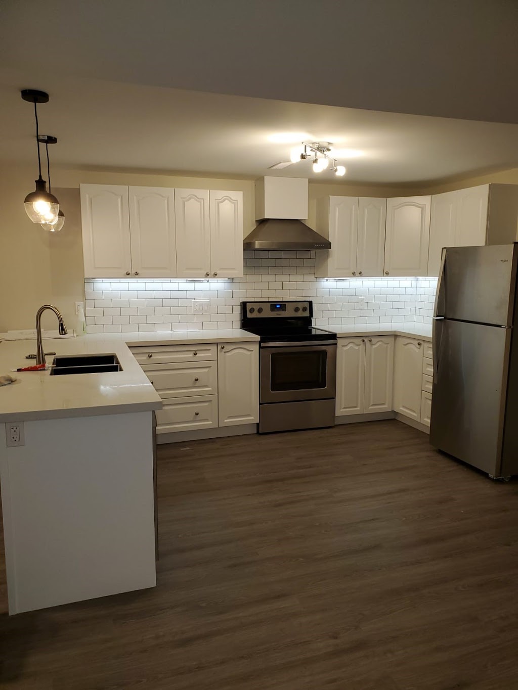 Marks Cutting Edge Painting & Finishing | 173 Ice Palace Cres, Oshawa, ON L1L 0H2, Canada | Phone: (647) 233-6275