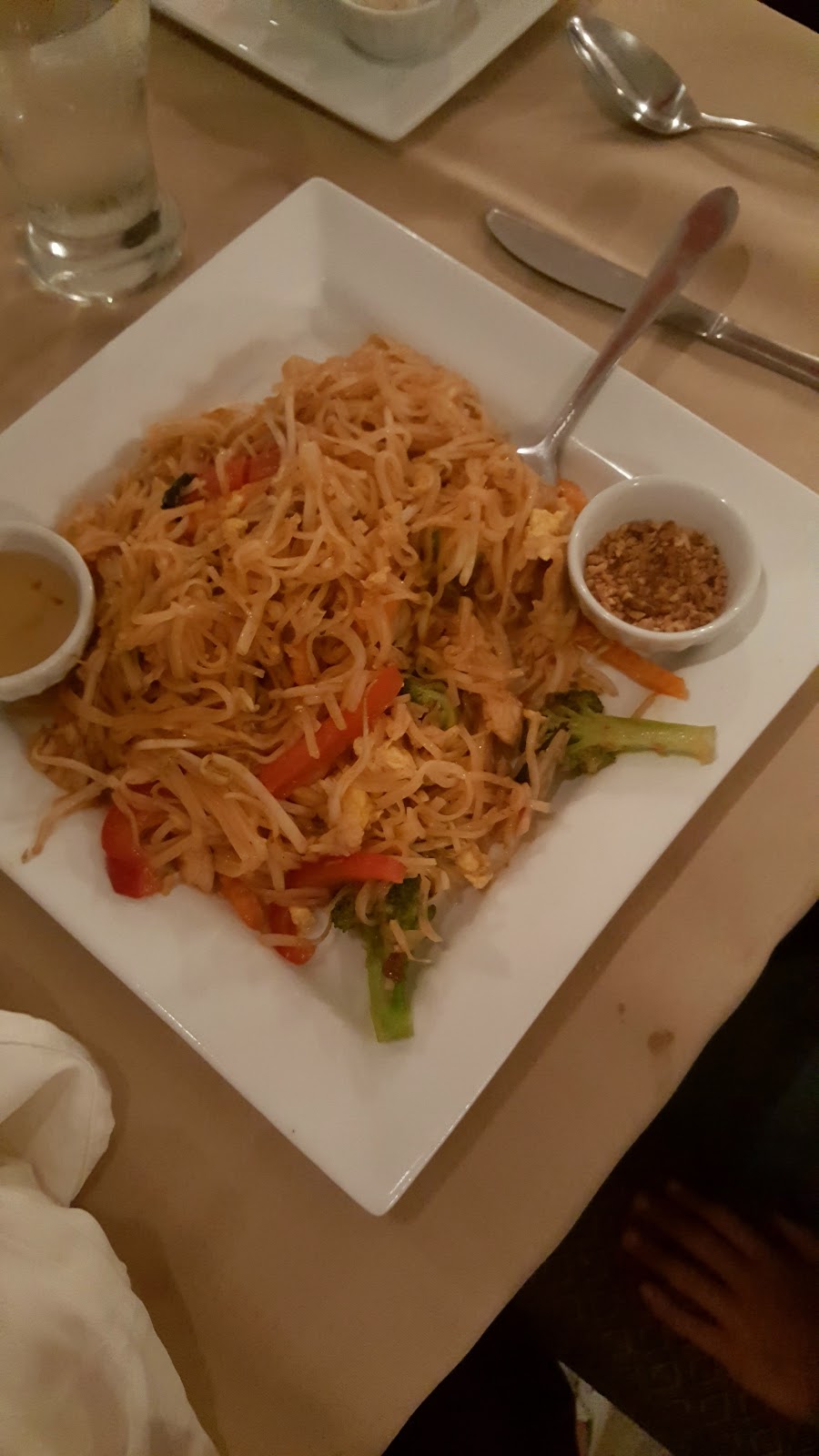 Sushi Bar Mochi Mochi | 712 Boulevard de lAnge-Gardien, LAssomption, QC J5W 1T3, Canada | Phone: (450) 938-1314