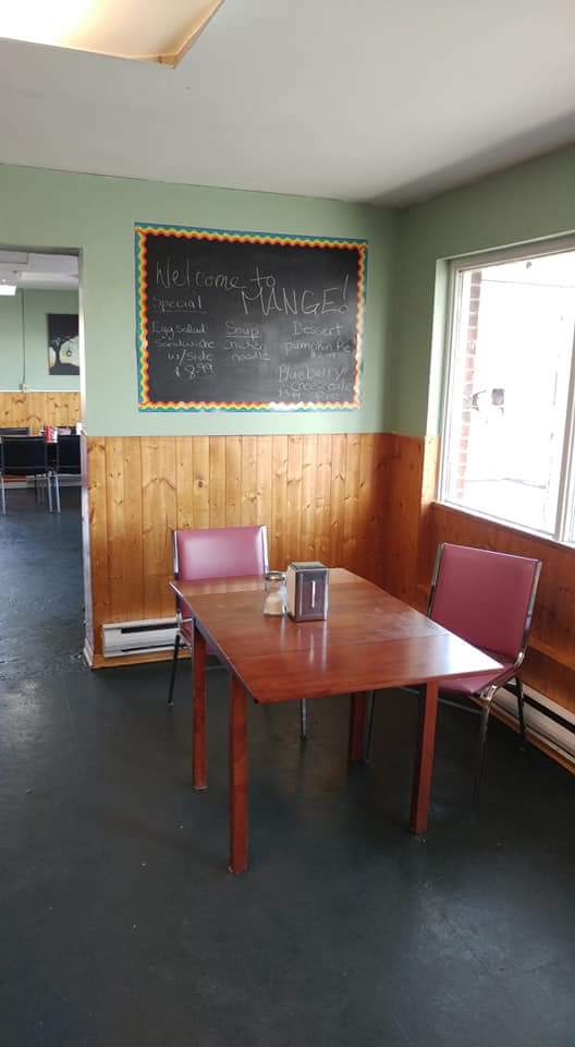 Mange! | 1635 Main St, Val Caron, ON P3N 1R8, Canada | Phone: (705) 222-9882