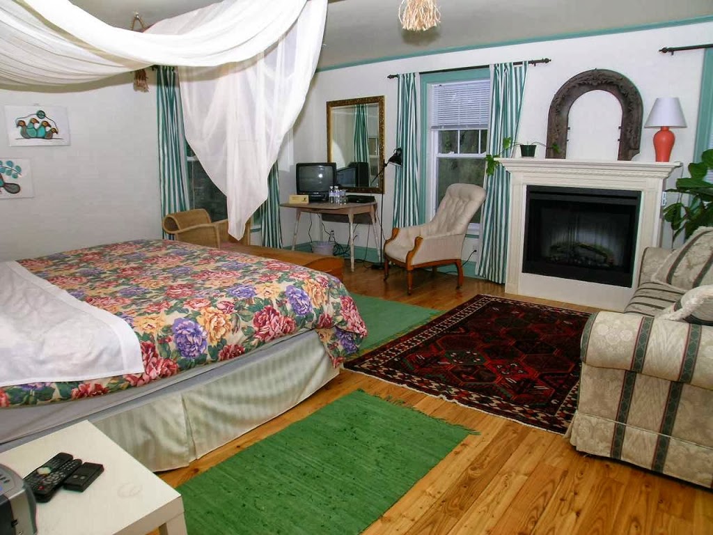 Little Shemogue Inn | 2361, Route 955, Little Shemogue, NB E4M 3K4, Canada | Phone: (506) 538-2320