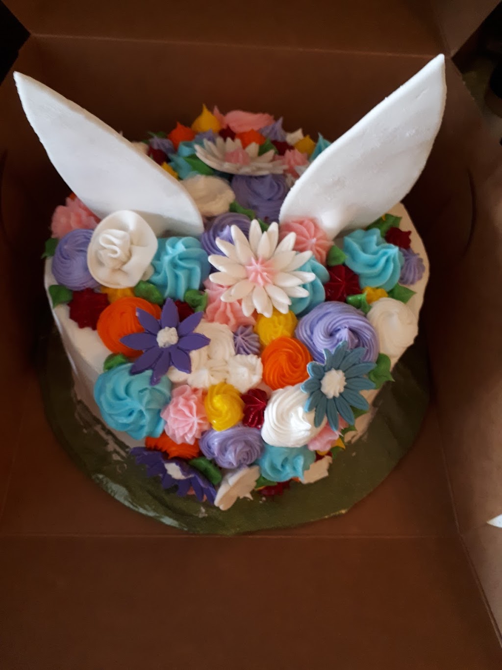 Cakes Etc | 4045 Seminole St, Windsor, ON N8Y 4W4, Canada | Phone: (226) 674-4707