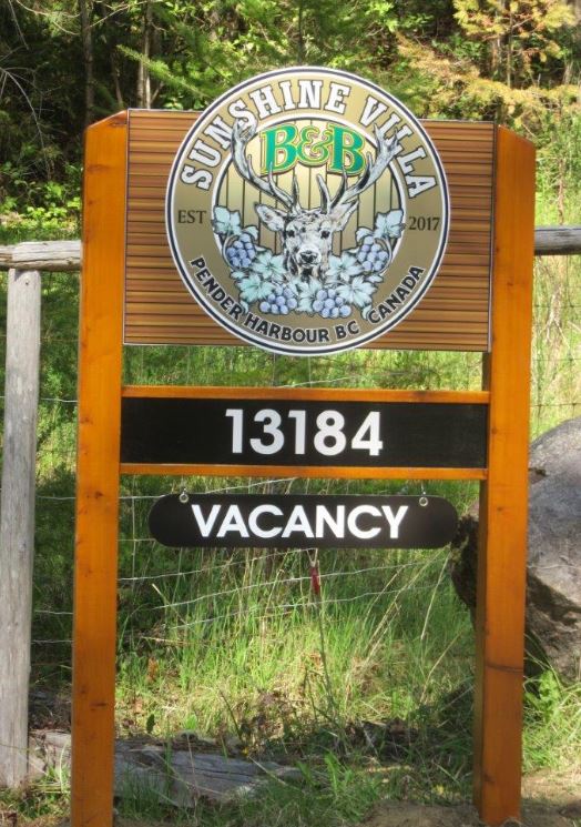 Sunshine Villa B&B | 13184 Sunshine Coast Hwy, Madeira Park, BC V0N 2H1, Canada | Phone: (604) 883-2992