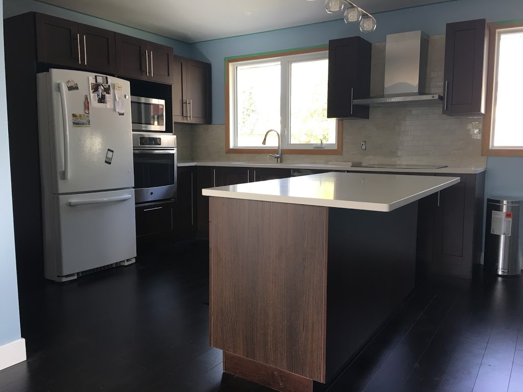 Royal 22 Construction And Renovation | 14018 100 Ave NW, Edmonton, AB T5M 0J3, Canada | Phone: (780) 707-0544