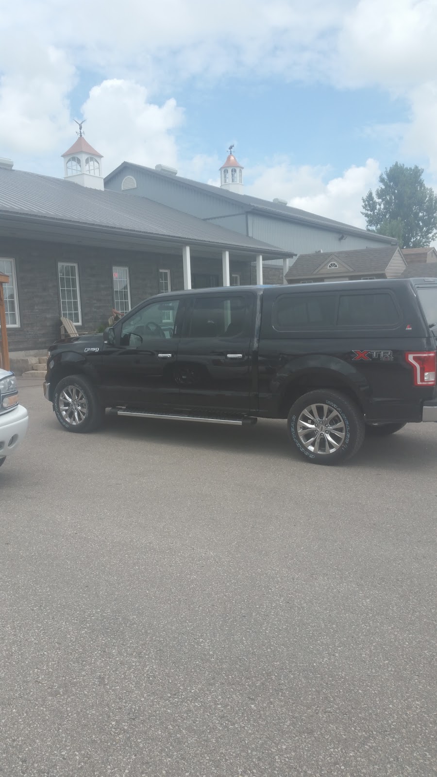 Windmill Truck Caps | 6899 Wellington Rd 7, Elora, ON N0B 1S0, Canada | Phone: (519) 846-2345