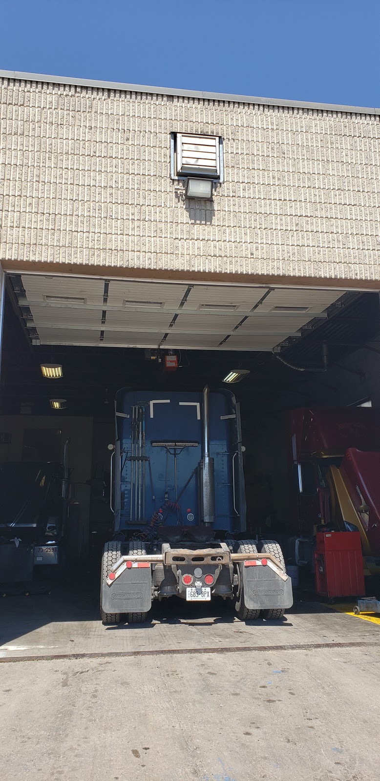 Rai Truck Repair | 7110 Tranmere Dr, Mississauga, ON L5S 1L9, Canada | Phone: (416) 358-6152