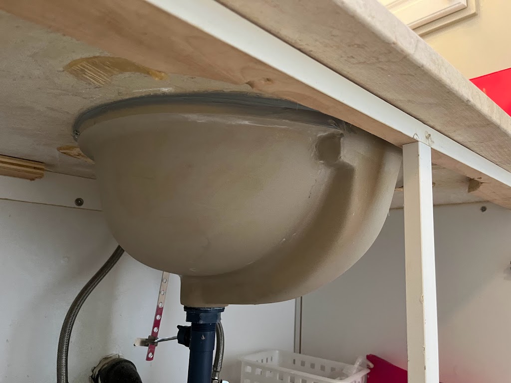 Environmental Plumbing | 610 Somerset St W 1st floor, Ottawa, ON K1R 5K4, Canada | Phone: (613) 254-7727