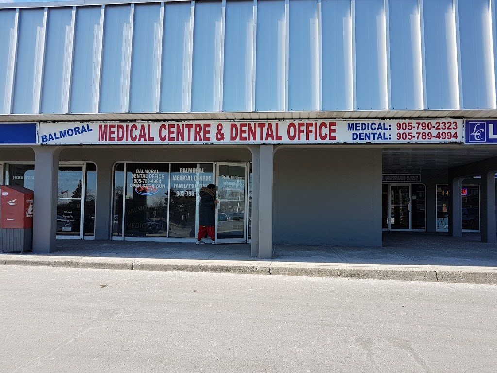 Balmoral Walkin Medical Centre | 700 Balmoral Dr, Brampton, ON L6T 4B8, Canada | Phone: (905) 790-2323