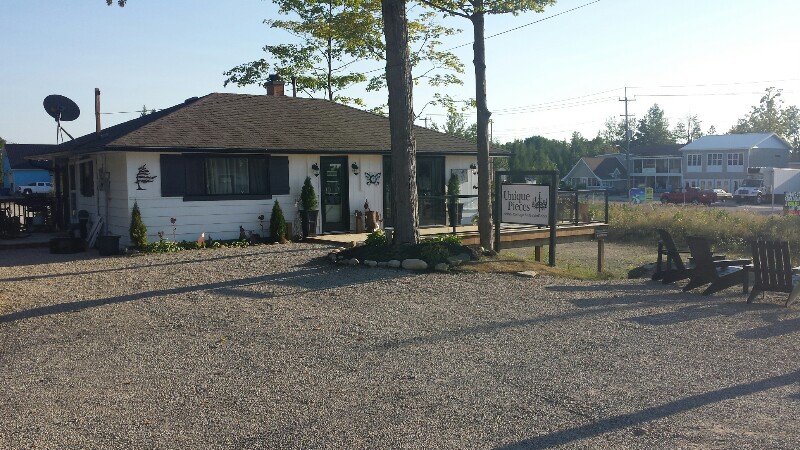 Unique Pieces | 604 Main St, Sauble Beach, ON N0H 2G0, Canada | Phone: (647) 992-5909