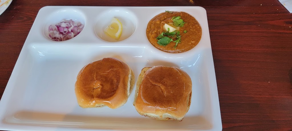Delhi-6 | Best Restaurant Winnipeg | 839 Henderson Hwy, Winnipeg, MB R2K 2L4, Canada | Phone: (204) 668-2900