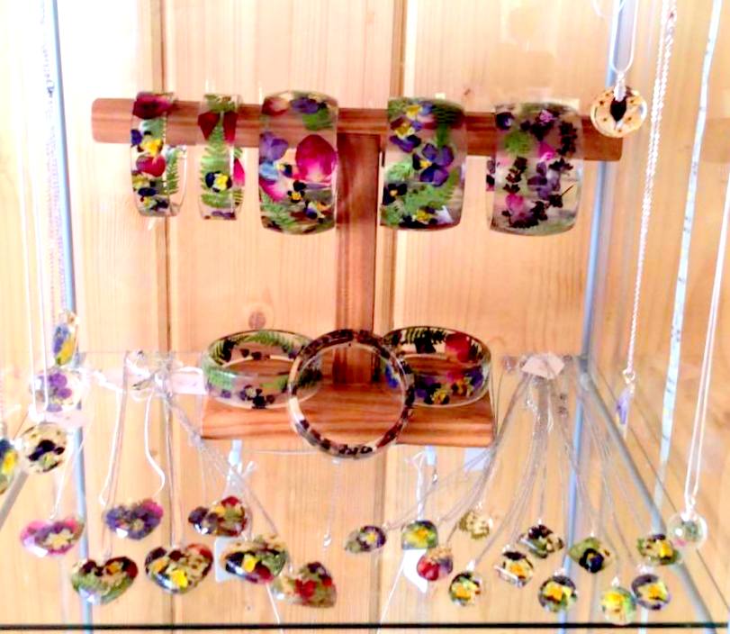Bijoux Mousseline | 248 Chemin Jordan Hill, Cookshire-Eaton, QC J0B 1M0, Canada | Phone: (819) 875-1026