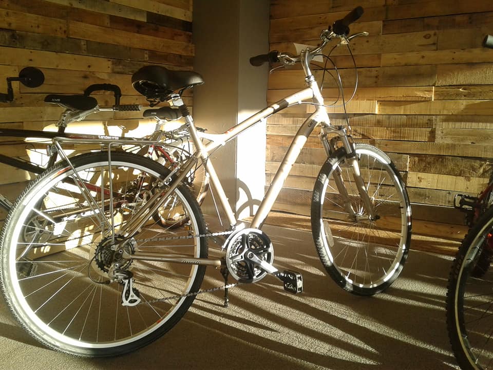 Action Sport Velo | 207 Rue Saint-Georges, Windsor, QC J1S 1K3, Canada | Phone: (819) 628-0057