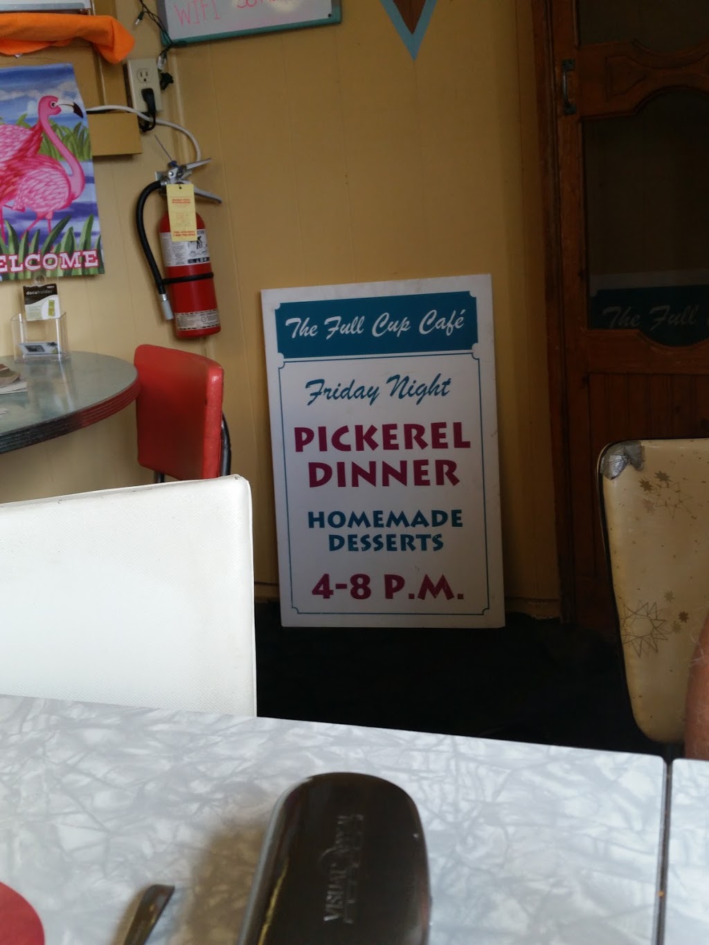 Full Cup Café The | 50 Main St, Bobcaygeon, ON K0M 1A0, Canada | Phone: (705) 738-6574