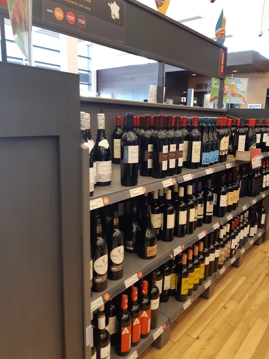 SAQ Sélection 5040 Boulevard RobertBourassa, Laval, QC H7E 0A6, Canada