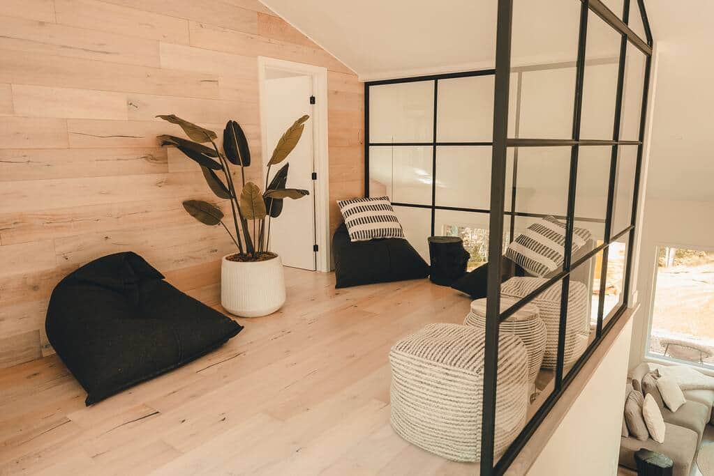 Le Zen House 3 | 471 Chem. de Blue Hills, Morin-Heights, QC J0R 1H0, Canada | Phone: (514) 826-1684