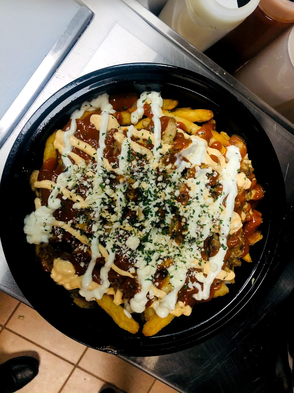 Shelbys Shawarma | 737 Talbot St, St Thomas, ON N5P 1E1, Canada | Phone: (519) 668-5627