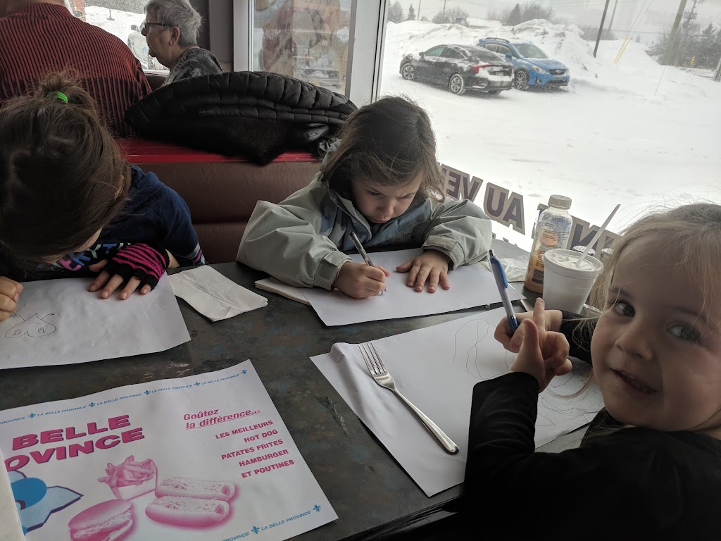 Restaurant La Belle Province | 330 Mnt des Pionniers, Terrebonne, QC J6V 1S6, Canada | Phone: (450) 654-8647
