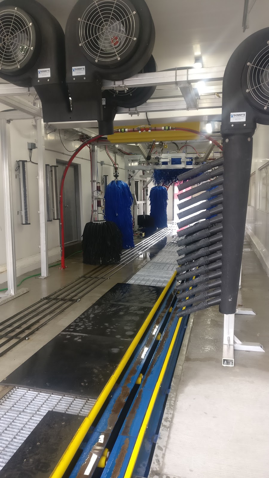 Brampton Galaxy Car Wash | 119 Kennedy Rd S, Brampton, ON L6Y3Z3, 119 Kennedy Rd S, Brampton, ON L6W 3G3, Canada | Phone: (647) 929-0401
