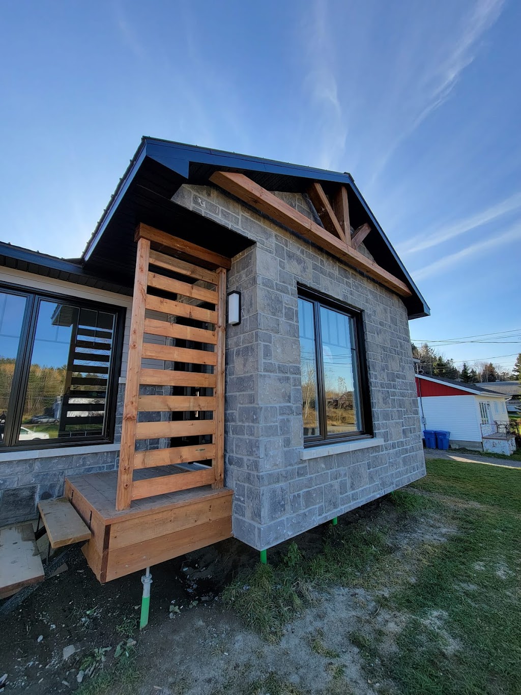 DD Rénov et construit - Entrepreneur général Jonquière | 3665 Bd du Saguenay, Jonquière, QC G7X 1G6, Canada | Phone: (418) 820-5630