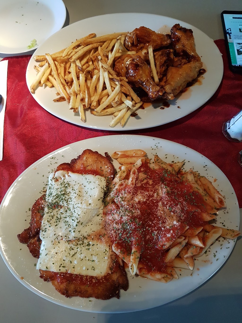 Zios Italian Comfort Food | 110 Anne St S, Barrie, ON L4N 2E3, Canada | Phone: (705) 252-5410