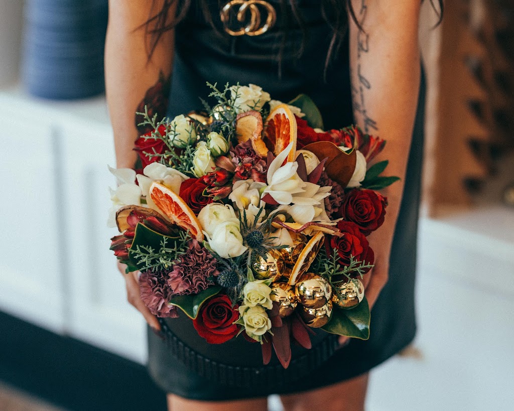 Glas Floral Studio | 5003 50 St, Athabasca, AB T9S 1T2, Canada | Phone: (780) 675-4128