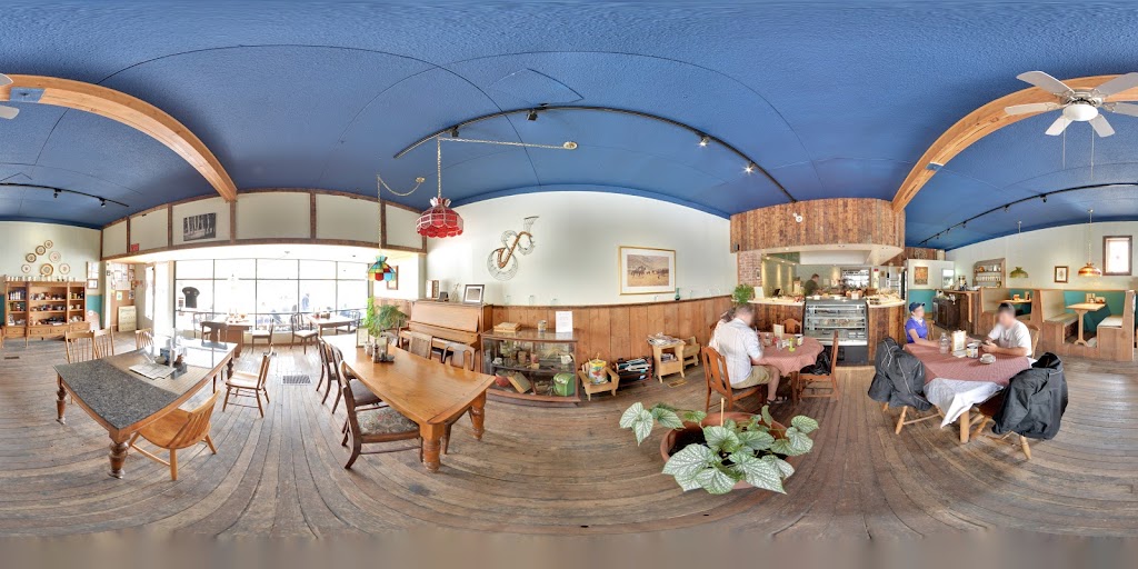 Thomasinas | 279 Bridge St, Princeton, BC V0X 1W0, Canada | Phone: (250) 295-2836