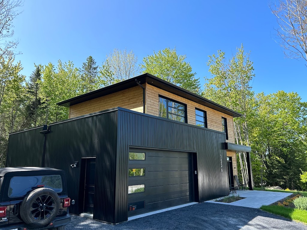 J M Poulin Decor & Fils | 2050 Bd Industriel, Magog, QC J1X 5T3, Canada | Phone: (819) 843-9725