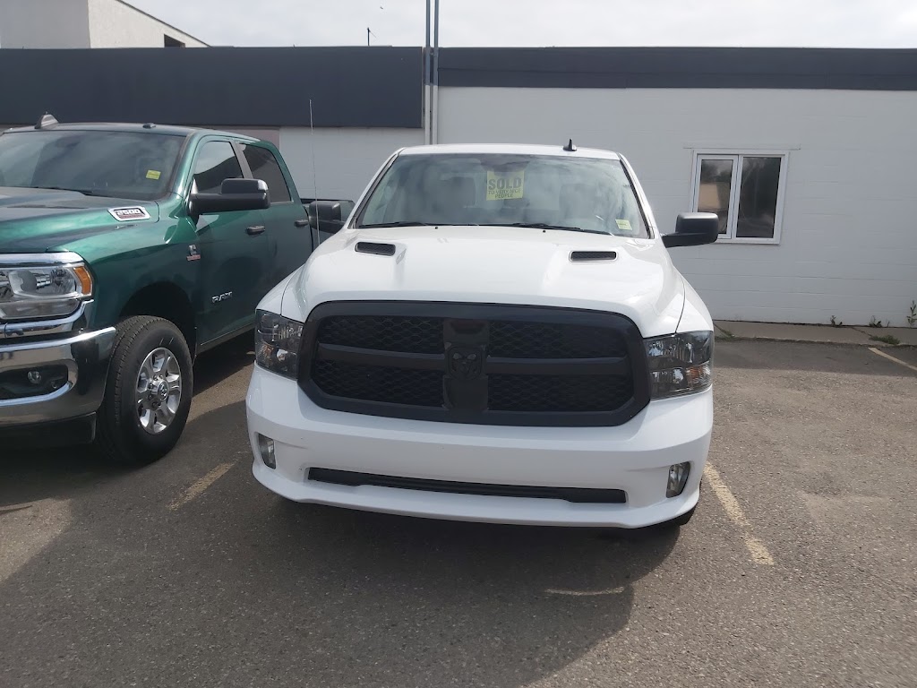 LEGACY TABER CHRYSLER DODGE JEEP RAM | 5206 46 Ave, Taber, AB T1G 2A7, Canada | Phone: (866) 787-0538