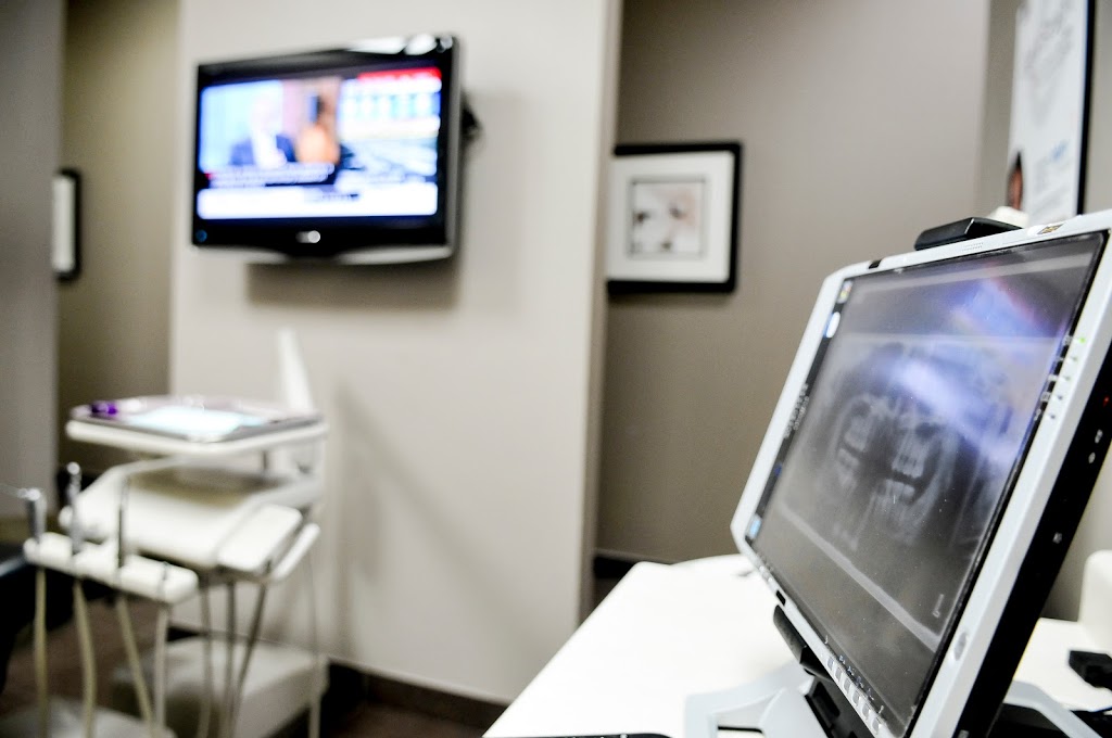 Rio Dental Centre | 1054 Centre Street #3, Thornhill, ON L4J 3M8, Canada | Phone: (905) 882-8280