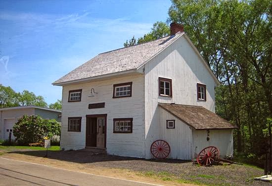 Forge Menuiserie Cauchon | 323 Chem. de la Vallée, La Malbaie, QC G5A 1B8, Canada | Phone: (418) 665-2160