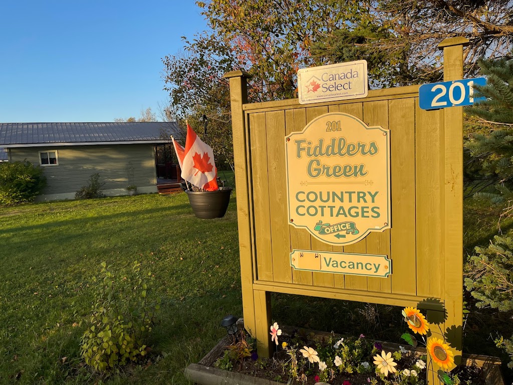 Fiddlers Green Country Cottages | 201 Britain Shore Rd, Brackley Beach, PE C1E 2P6, Canada | Phone: (902) 672-2044