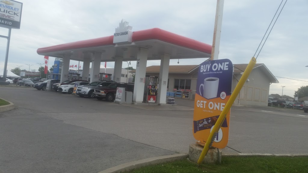 Petro-Canada | 935 Niagara St, Welland, ON L3C 1M4, Canada | Phone: (905) 732-7422