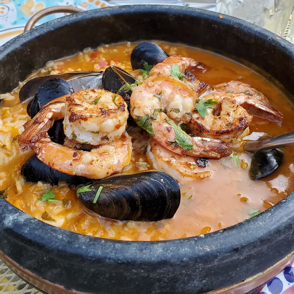 Luna Junction | 2800 Dundas St W, Toronto, ON M6P 1Y5, Canada | Phone: (416) 762-4116