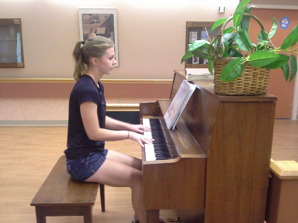 MacMusic Piano and Guitar Studio | 788 Jones St, Kelowna, BC V1Y 2S5, Canada | Phone: (250) 763-0988