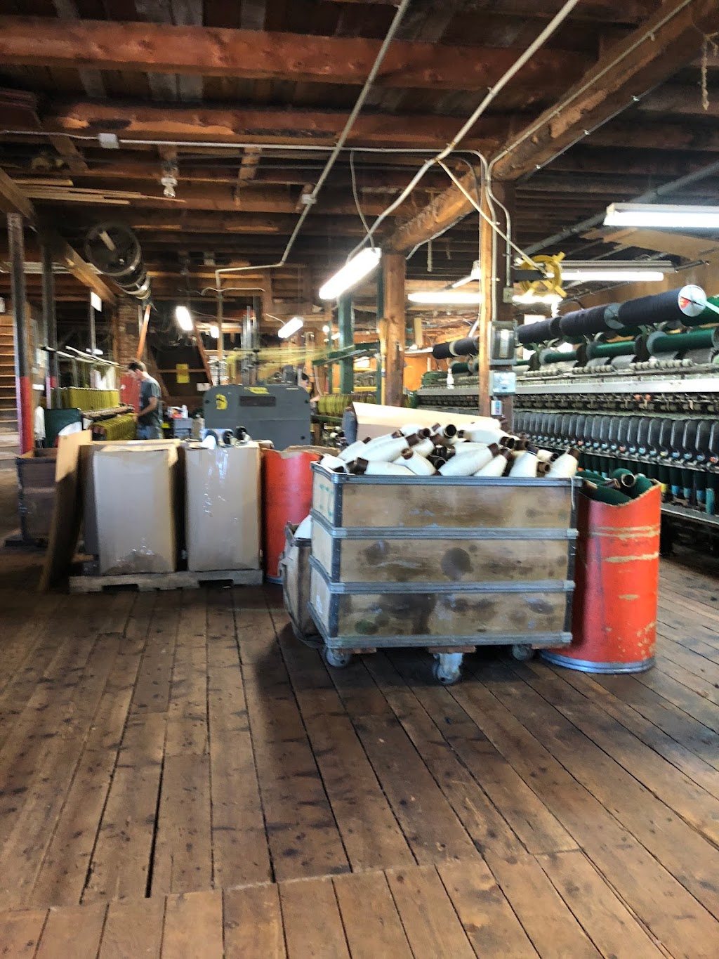 MacAuslands Woollen Mills | 38317 PE-2, Bloomfield, PE C0B 1E0, Canada | Phone: (902) 859-3005